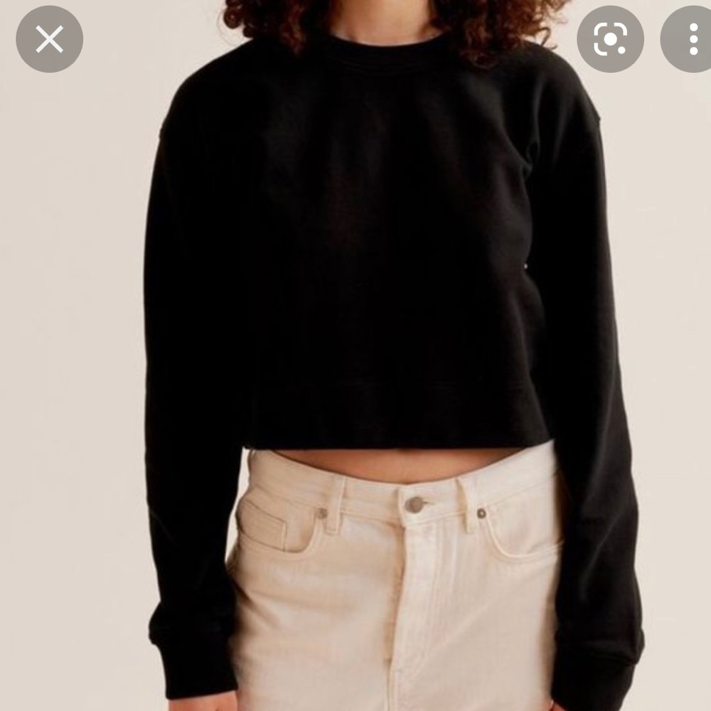 Free with a $100 bundle / Kotn Cropped Crewneck (Organic Cotton)